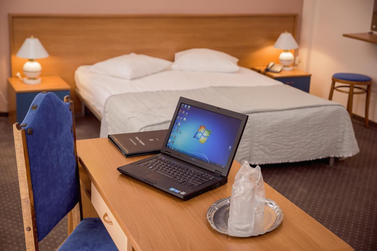 טימישוארה Hotel Reghina מראה חיצוני תמונה