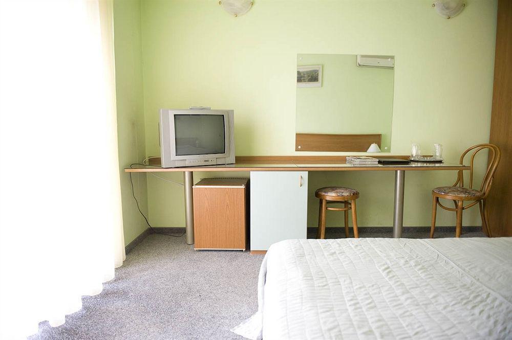 טימישוארה Hotel Reghina מראה חיצוני תמונה