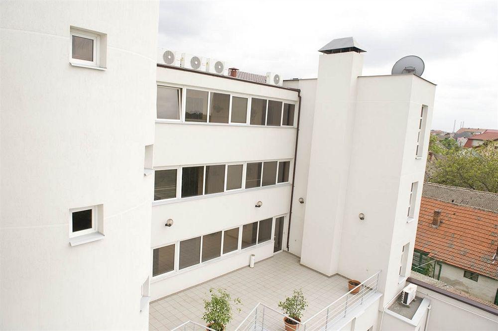 טימישוארה Hotel Reghina מראה חיצוני תמונה