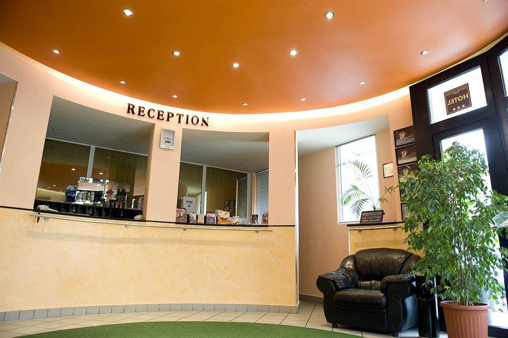 טימישוארה Hotel Reghina מראה חיצוני תמונה