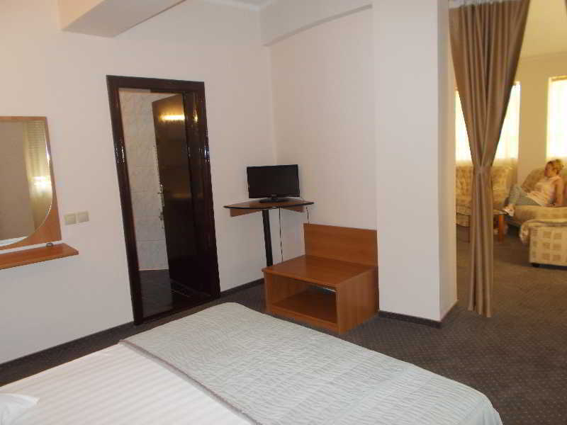 טימישוארה Hotel Reghina מראה חיצוני תמונה